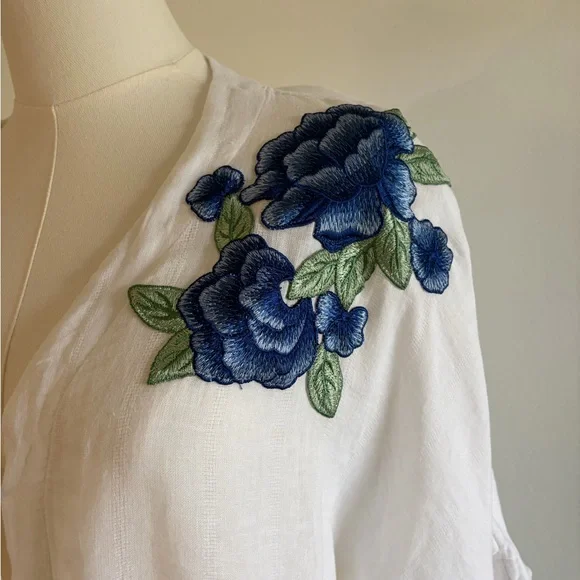 Rails Thea Embroidered Tie Front Crop Top Women Sz M Cottage Core Costal Casual - Picture 5 of 8